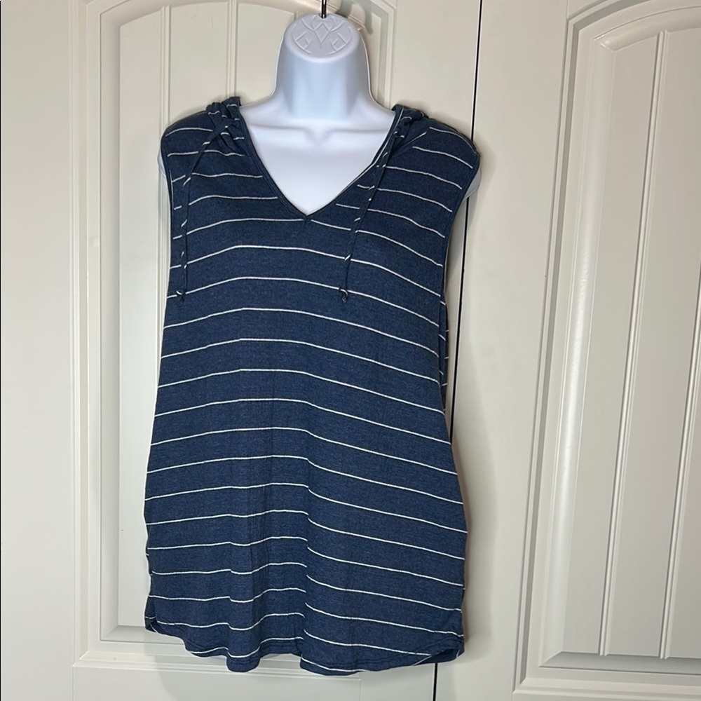 NWOT Sew In Love Striped Sleeveless Hooded